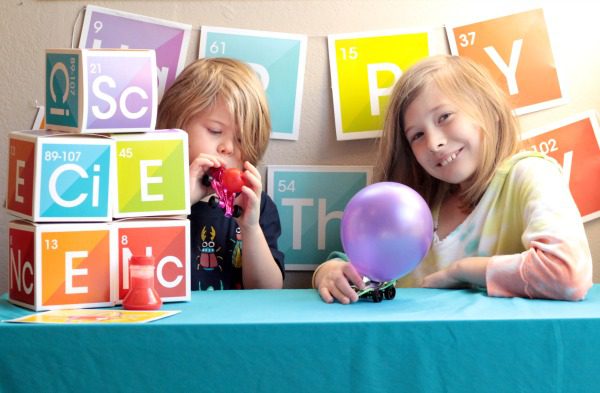 If your kids love science, then they will love hosting their very own science party! Kids will love this simple, adorable party theme!
