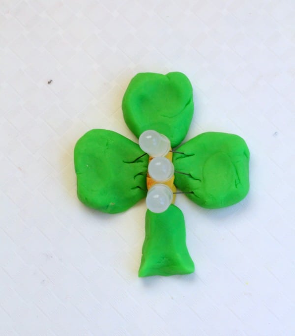 Teach the basics of circuits to kids with this Squishy Circuits Shamrock! Tons of fun for St. Patrick's Day learning that will last beyond the holiday.