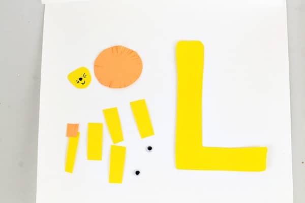 If you are teaching the letter L, you will love the L is for lion letter craft! It's a fun alphabet craft perfect for kindergarten activities!