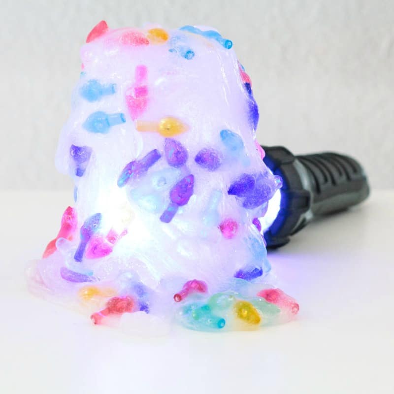 Christmas is way more fun when it glows! Make this fun Christmas lights slime that has a STEAM element when you make the slime glow!