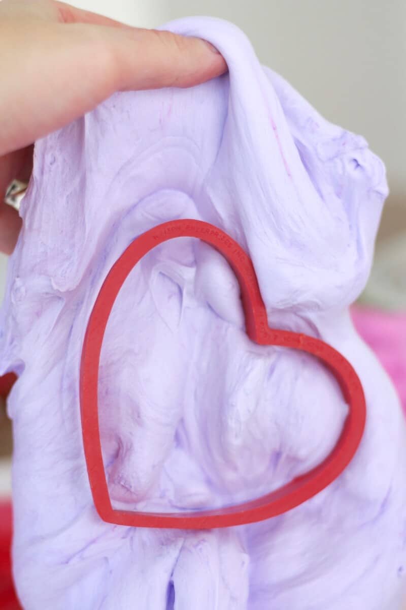 Love kids Valentines activities? You'll love this collection of the best Valentine's Day slime recipes in the world! Kids will have a blast with these Valentine sensory activities. 