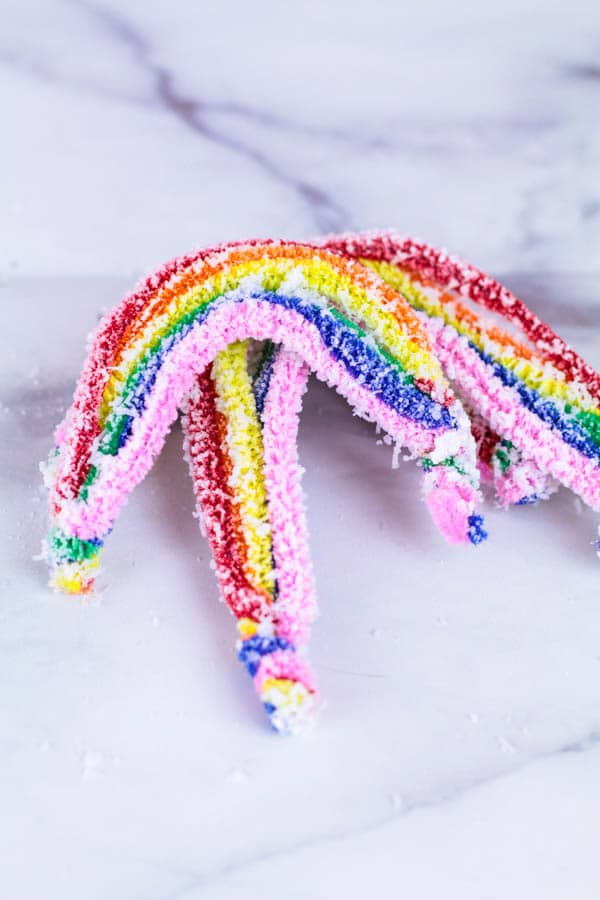 how to make rainbow crystals with pipe cleaners
