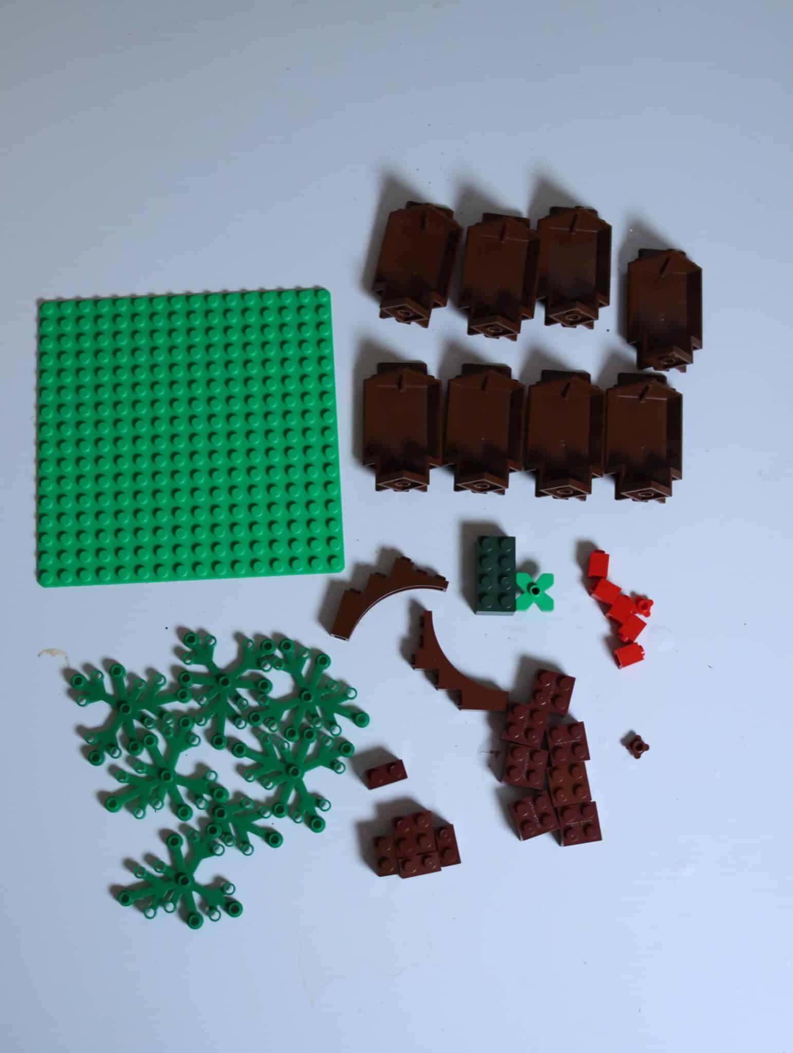 supplies to make a tree life cycle from lego