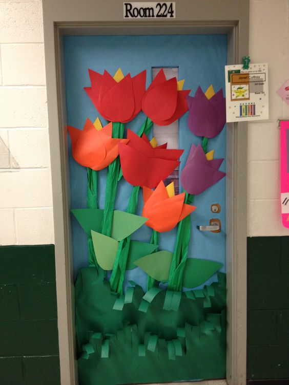 3d tulip classroom door