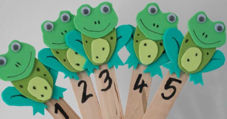 five little speckled frogs puppets sm picture